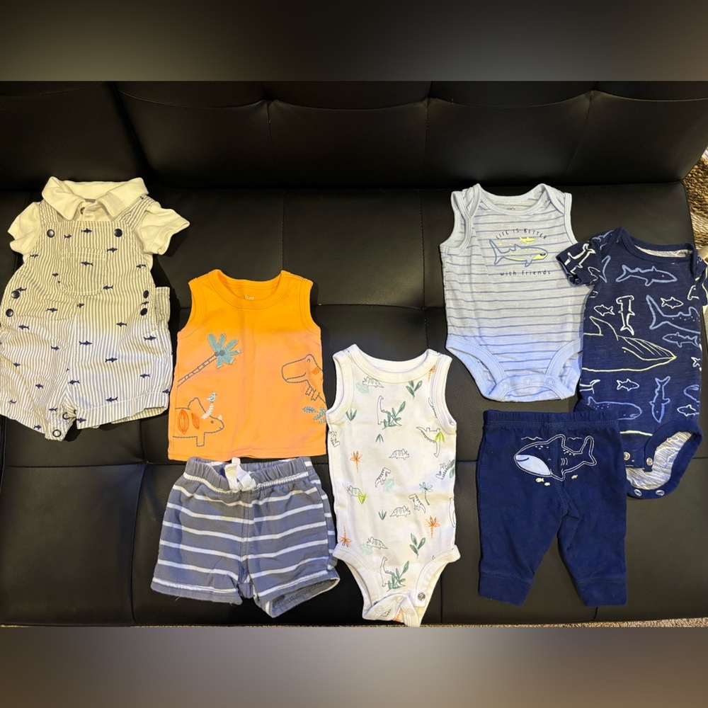 Baby boy clothing bundle - Newborn